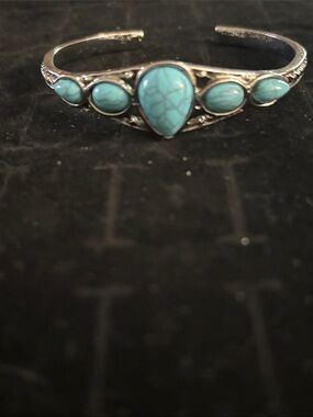 Turquoise Teardrop Stone Cuff Bracelet - Women Jewelry NWOT